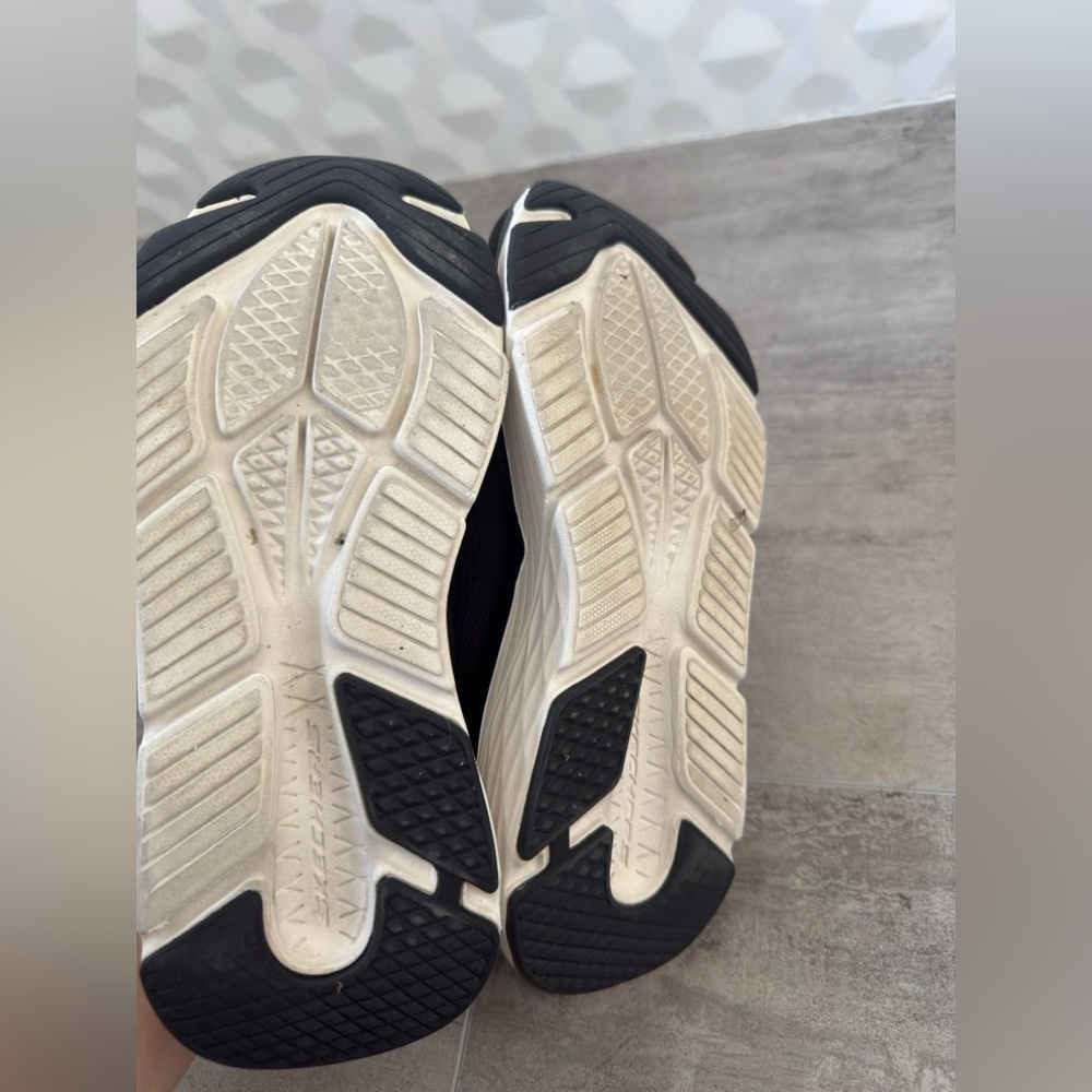 Skechers Womens Max Cushioning Premier 2.0 Size 7 - Picture 11 of 11